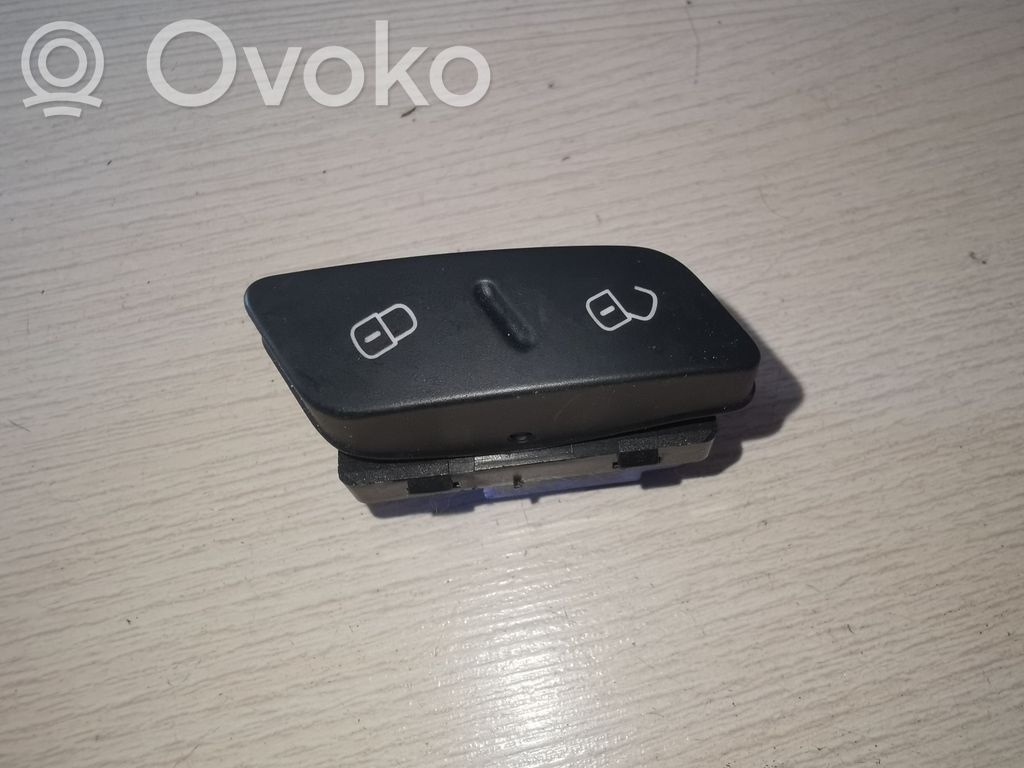 Volkswagen PASSAT B7 Central locking switch button 