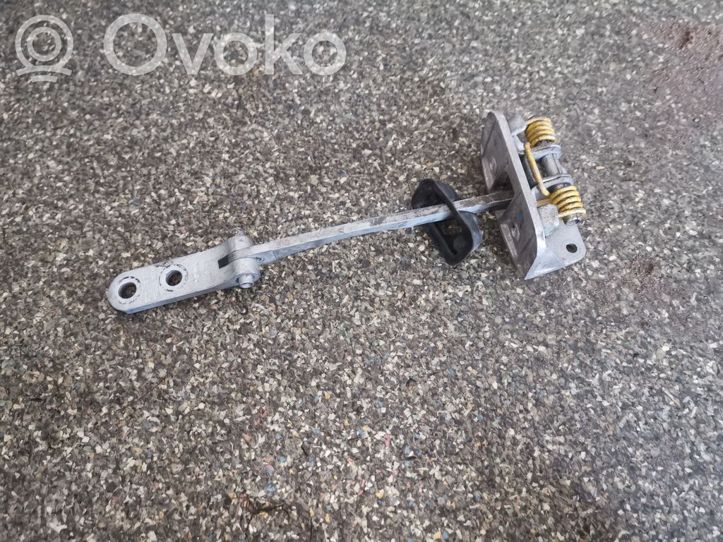 Audi A2 Etuoven pidätin 