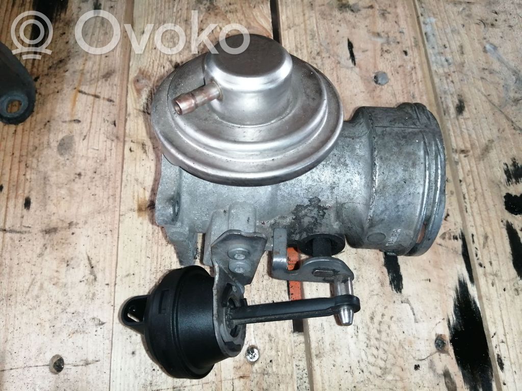 Skoda Octavia Mk2 (1Z) Válvula EGR 