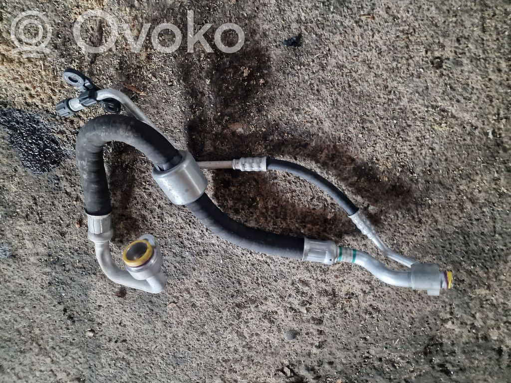 Ilmastointilaitteen putki (A/C)   916836502