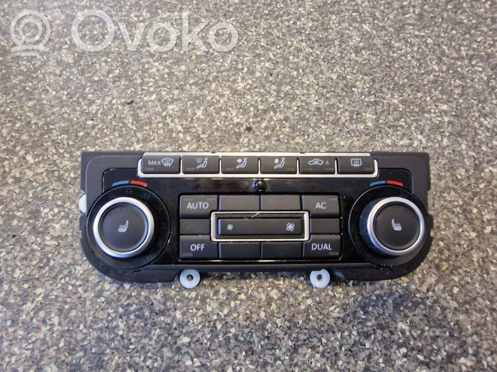 Volkswagen PASSAT CC Climate control unit 