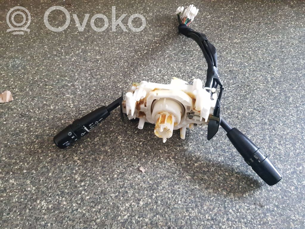 KIA Carnival Wiper turn signal indicator stalk/switch 