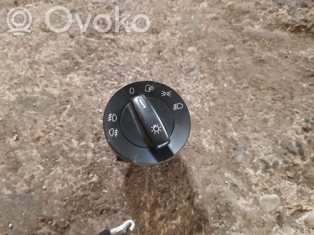 Volkswagen PASSAT B6 Light switch 