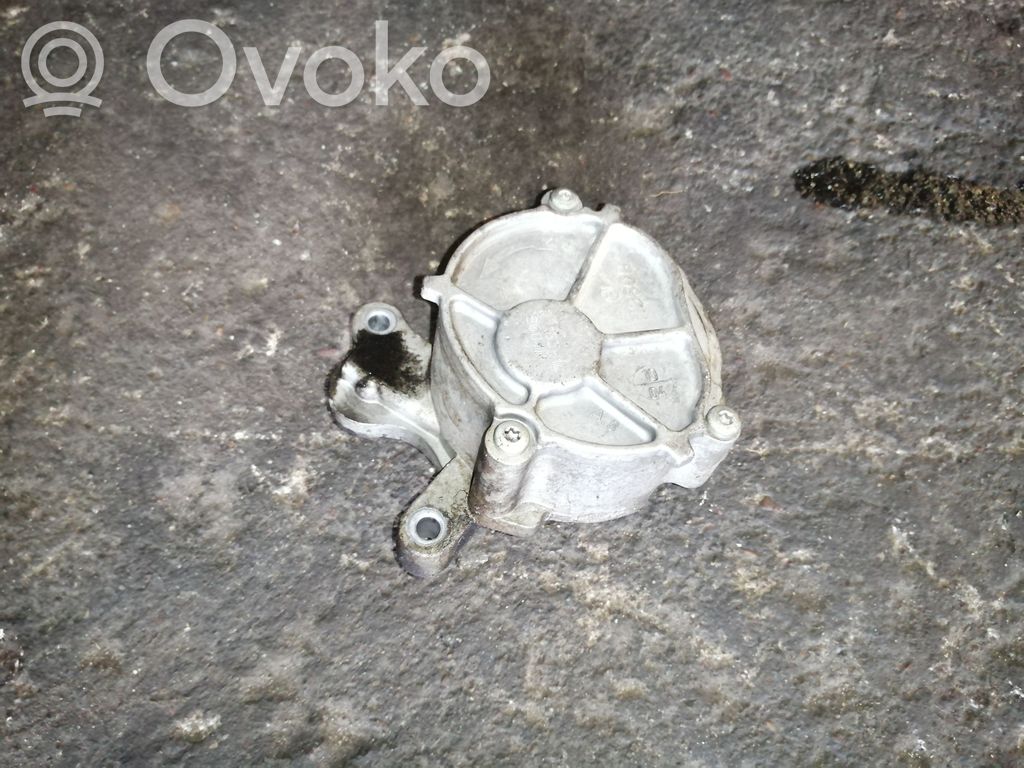 Peugeot 407 Vacuum pump 