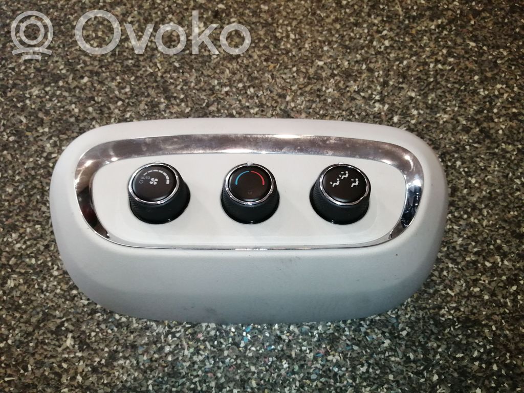 Dodge Durango III Climate control unit 