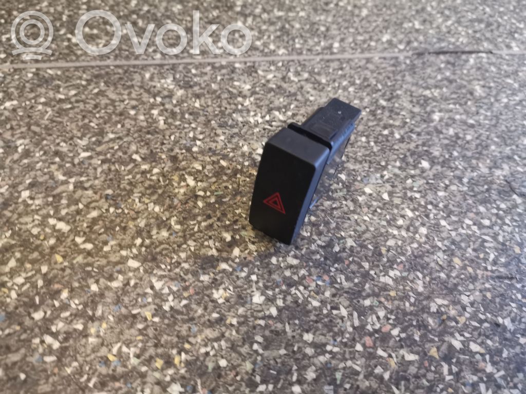 Mazda CX-5 Hazard light switch 