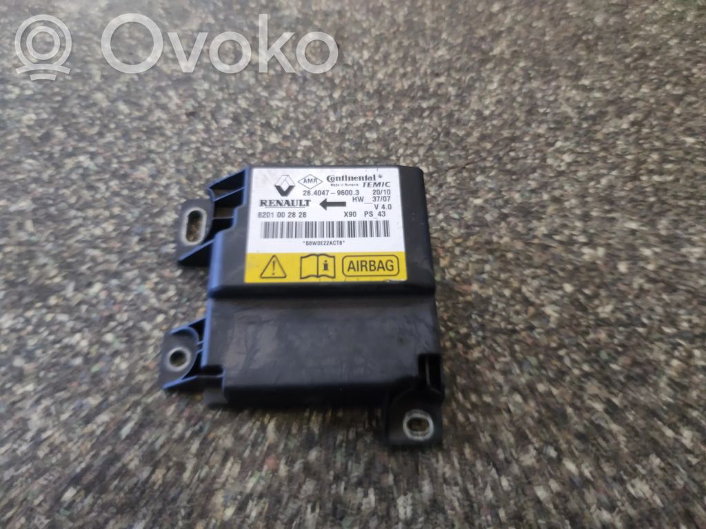Dacia Sandero Airbag control unit/module 