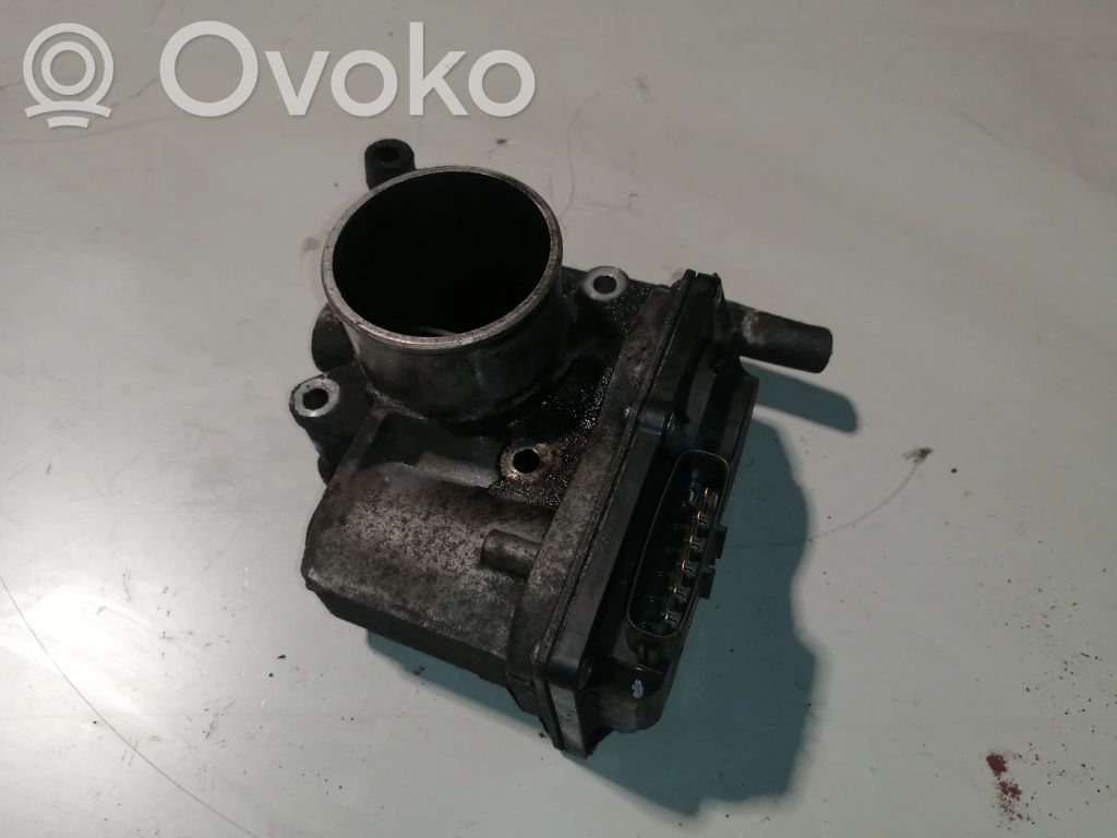 Throttle valve   RF7J136B0C