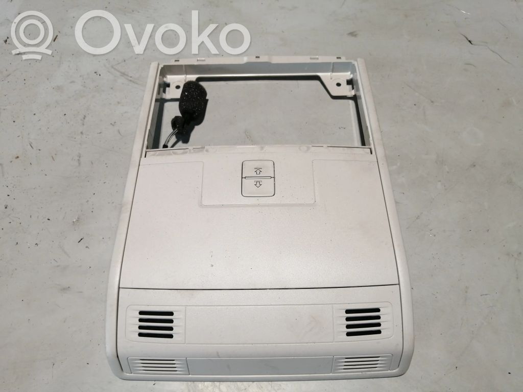 Volkswagen PASSAT B8 Фонарь освещения передних мест 