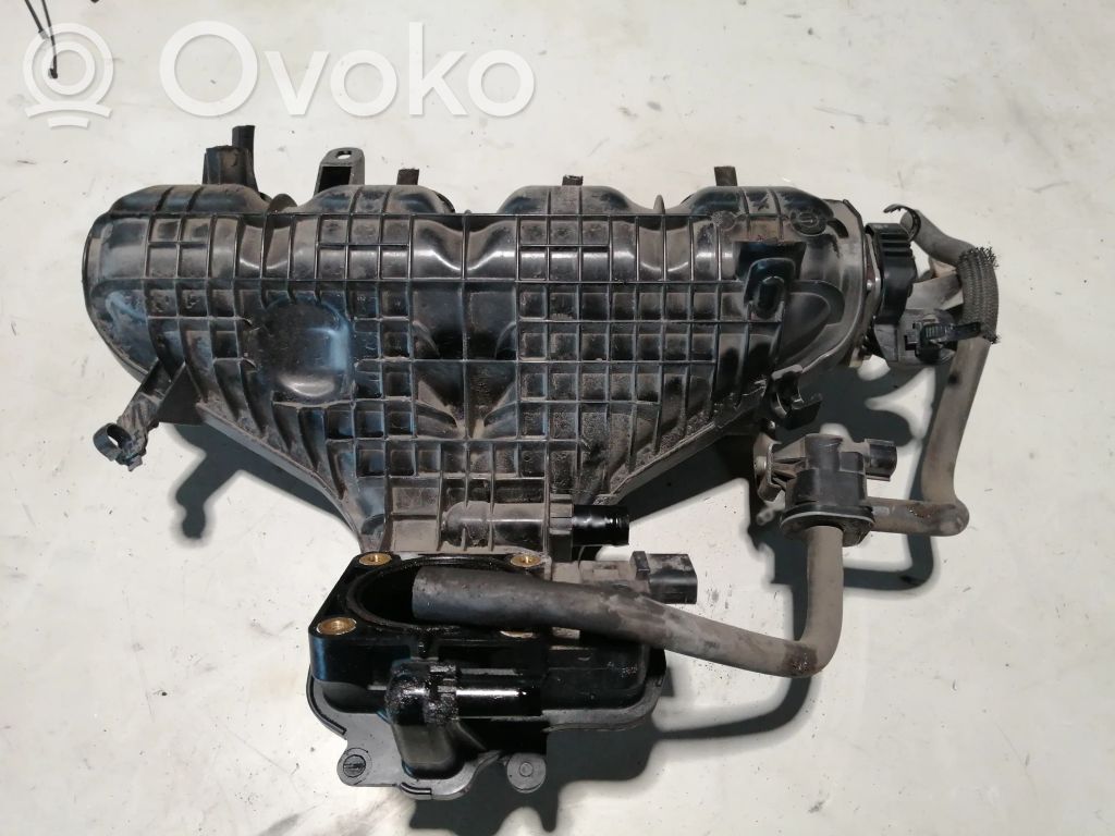 Toyota Prius+ (ZVW40) Colector de admisión 