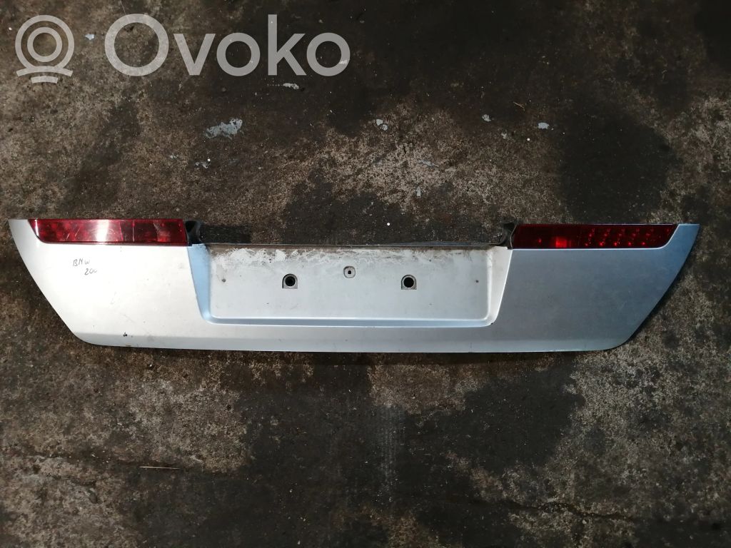 BMW 7 E65 E66 Tailgate trim 