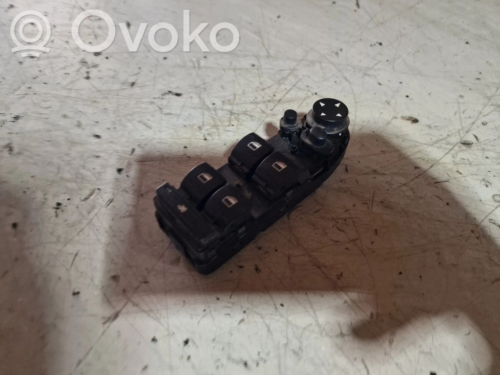 BMW 5 E60 E61 Electric window control switch 