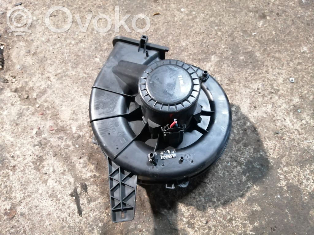 Audi A2 Pečiuko ventiliatorius/ putikas 