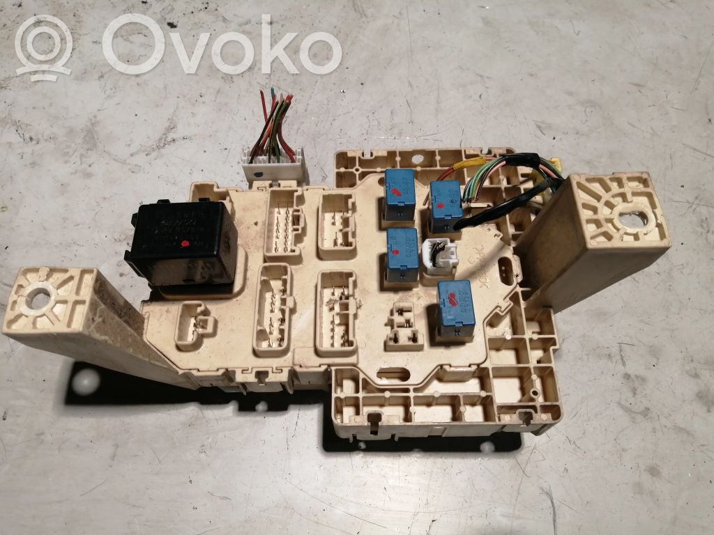 Opel Agila B Fuse module 
