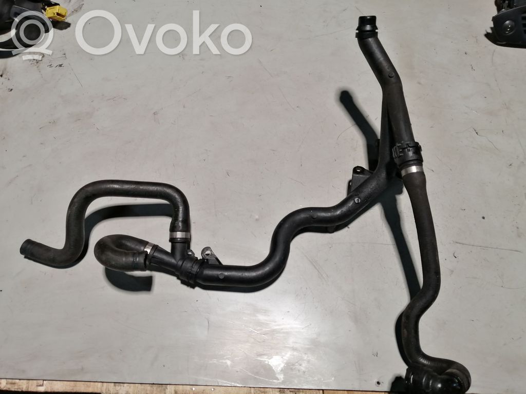 Engine coolant pipe/hose   7794611