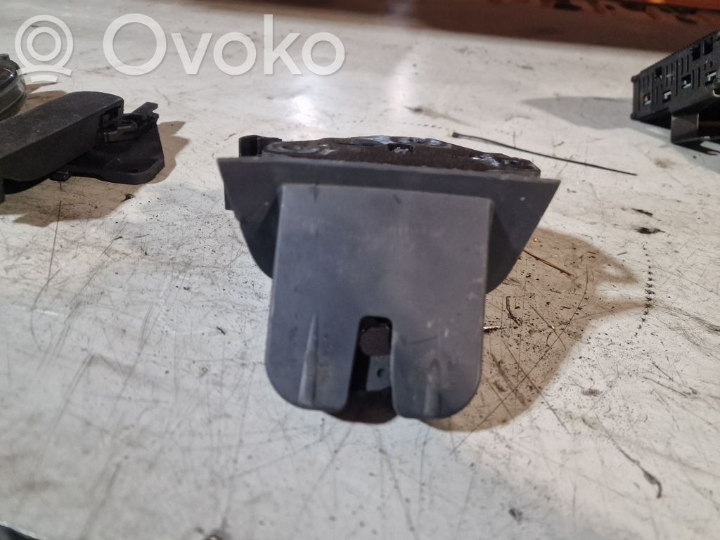 Audi Q7 4L Încuietoare portbagaj 