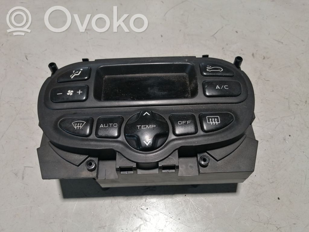 Peugeot 206 Climate control unit 
