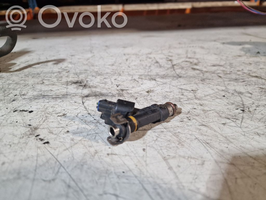 Mazda 6 Fuel injector 