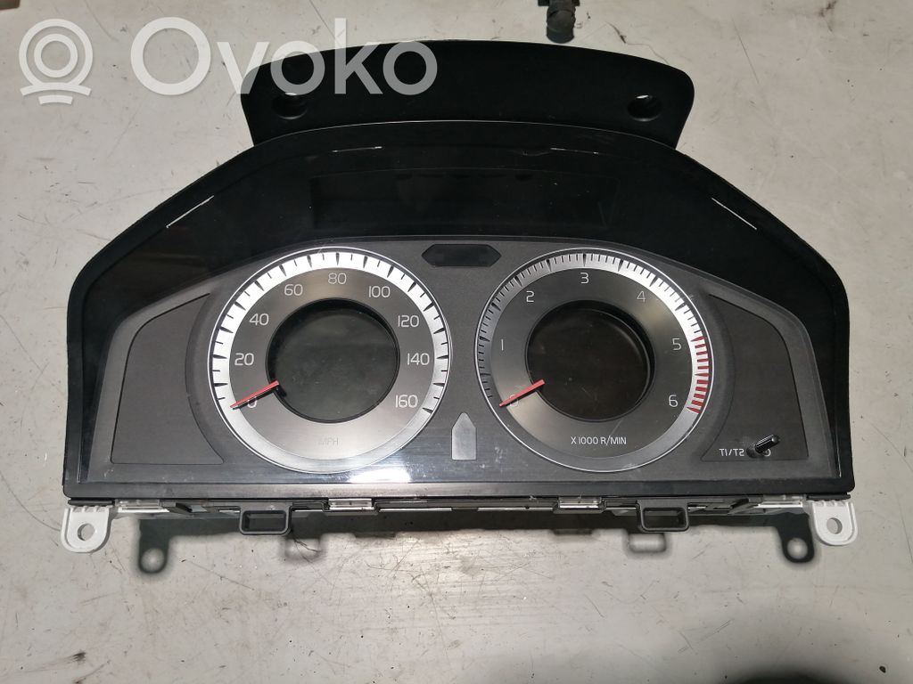 Volvo XC60 Speedometer (instrument cluster) 