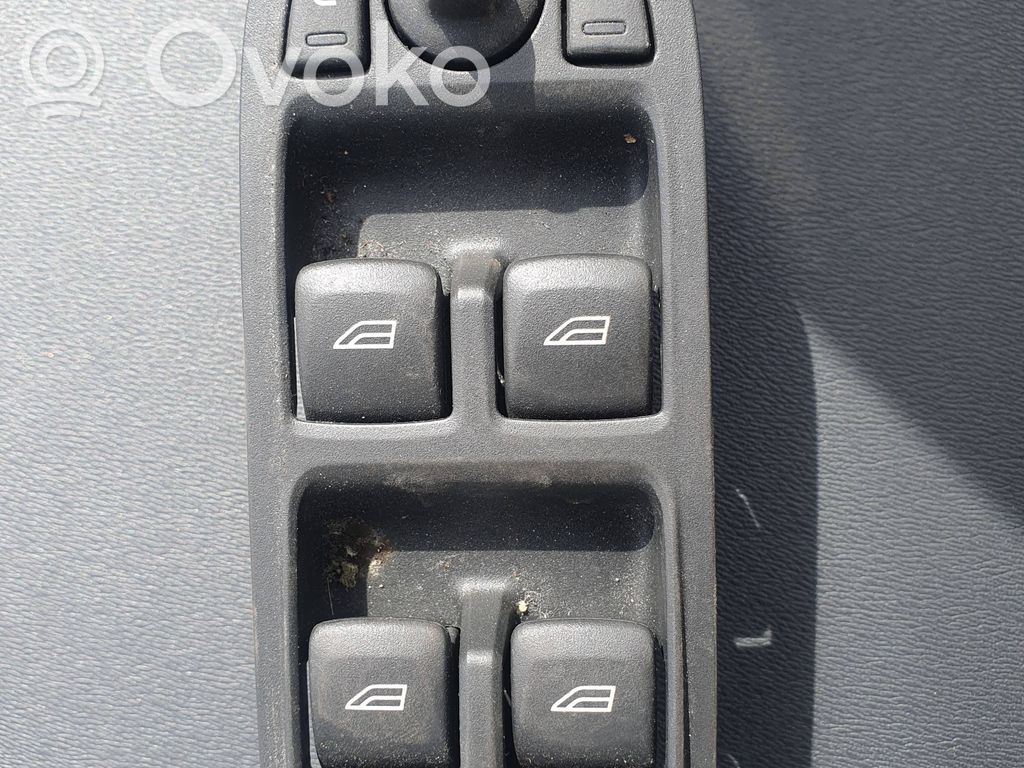 Volvo XC60 Electric window control switch 