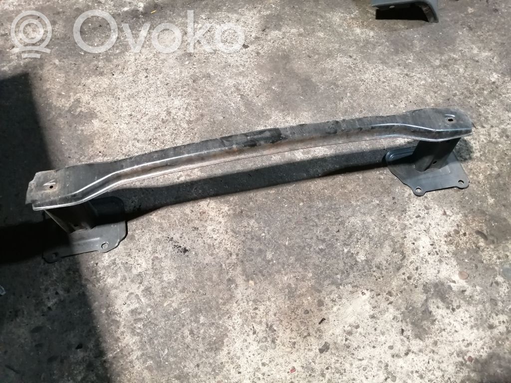 Ford B-MAX Takapuskurin poikittaistuki 