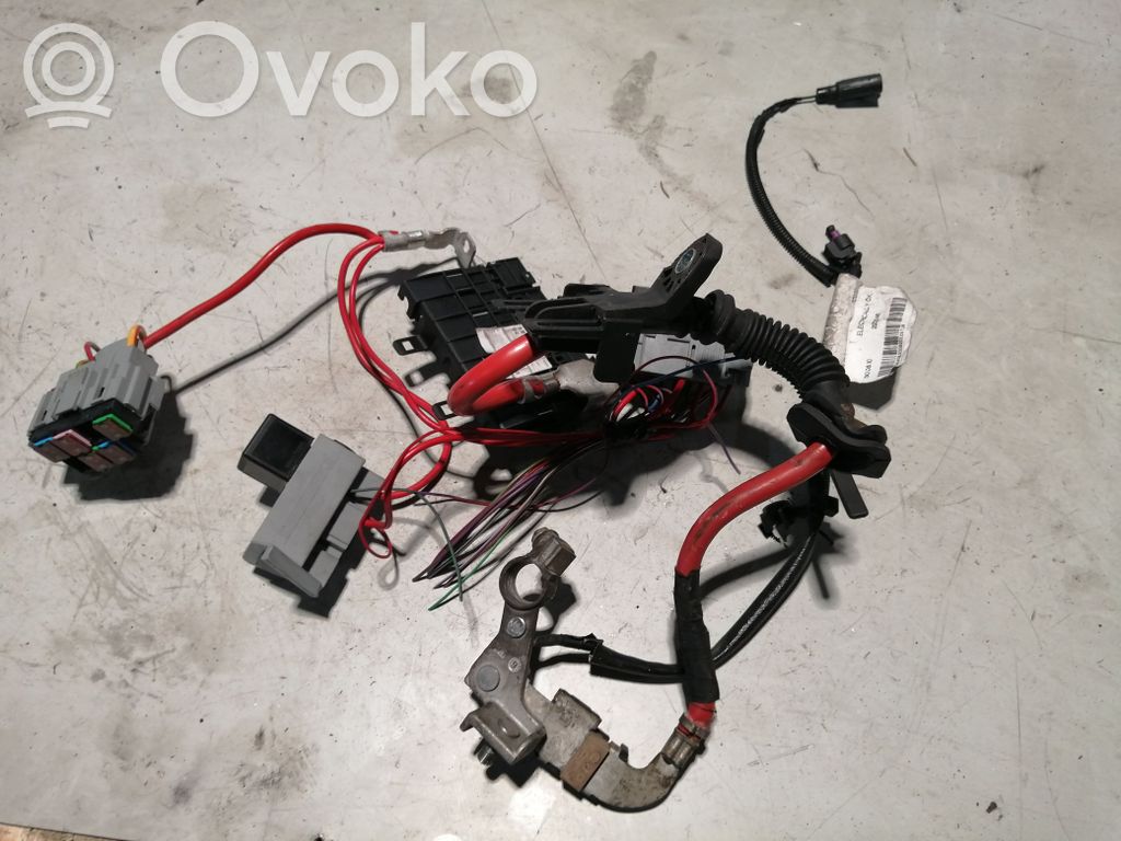 Volvo XC60 Wiązka przewodów dodatnich 