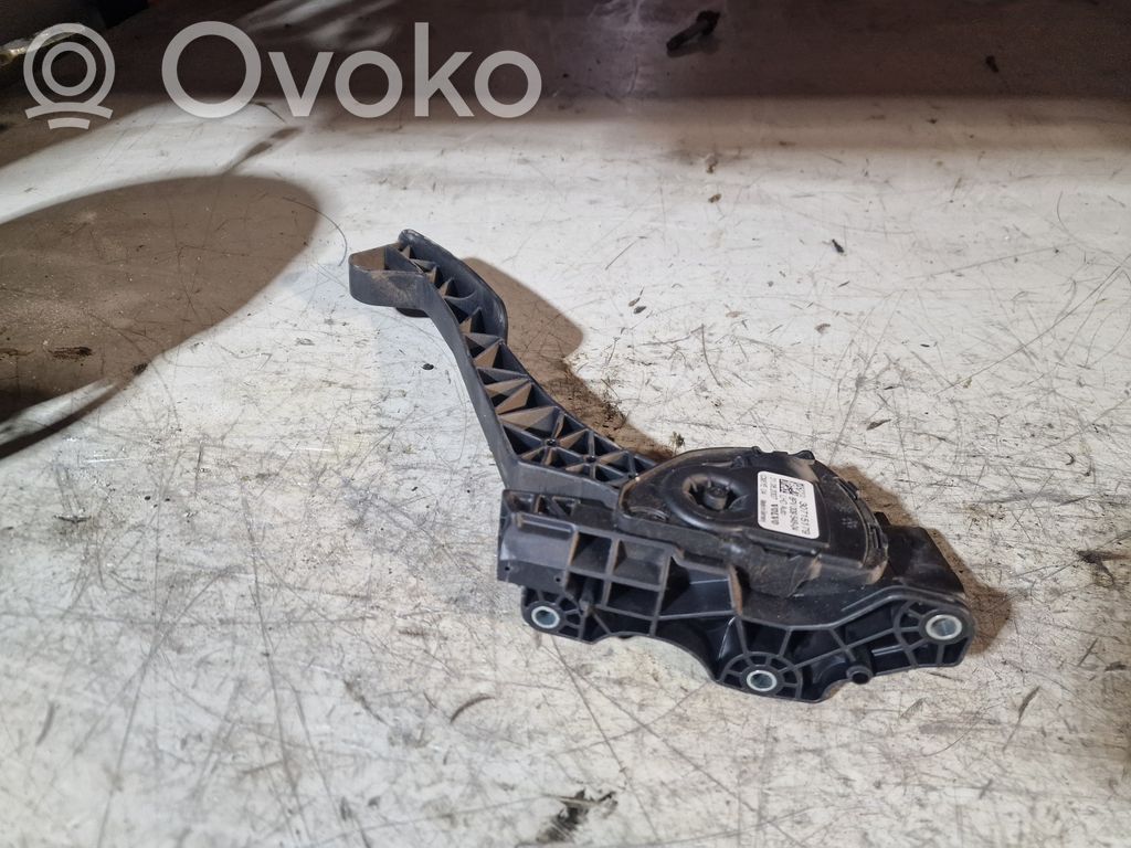 Volvo XC90 Accelerator throttle pedal 