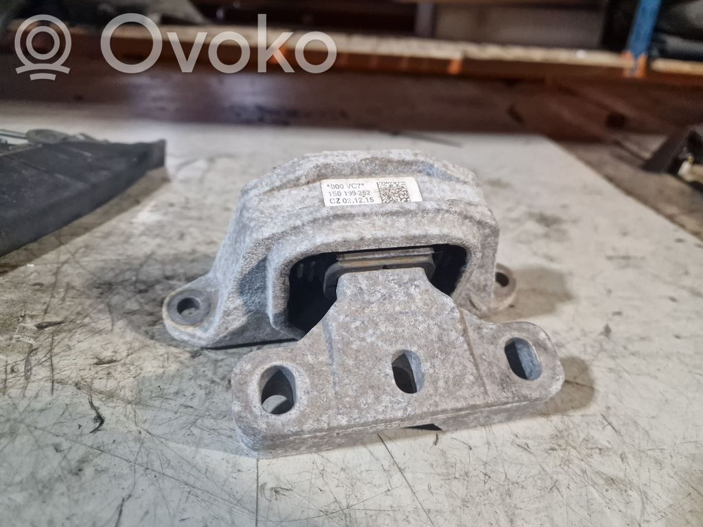 Skoda Citigo Engine mount bracket 