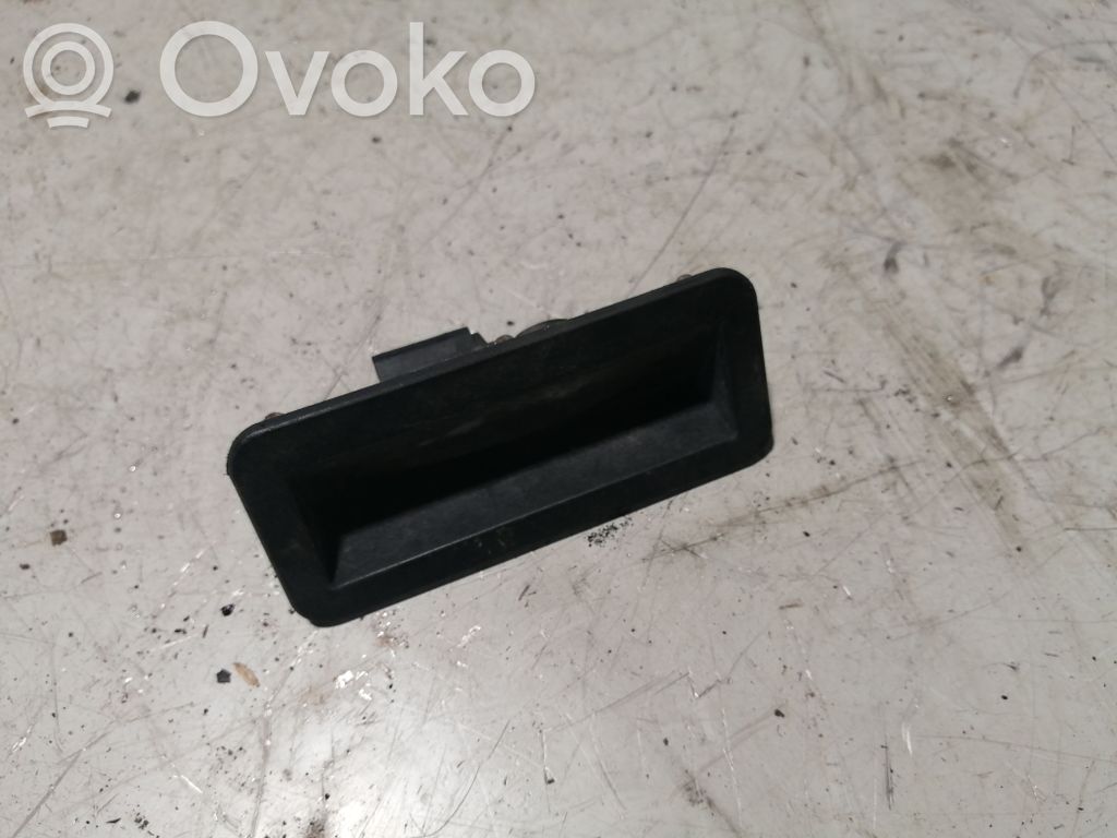 Ford Focus Tailgate opening switch 