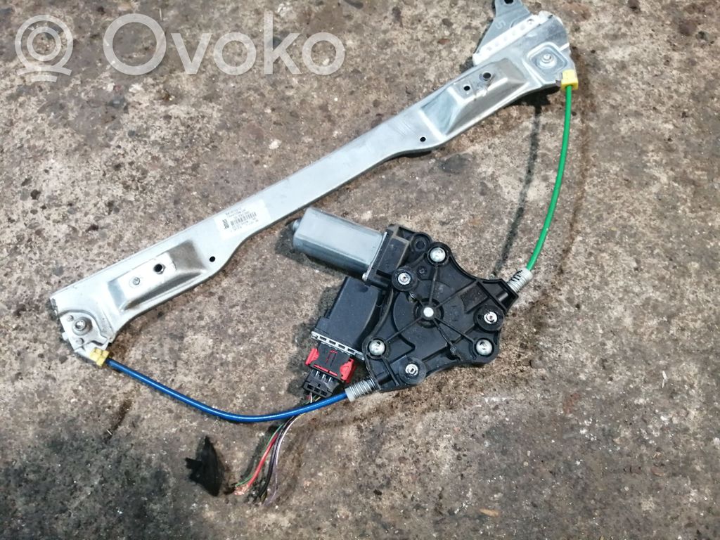Opel Corsa D Regulador de puerta delantera con motor 