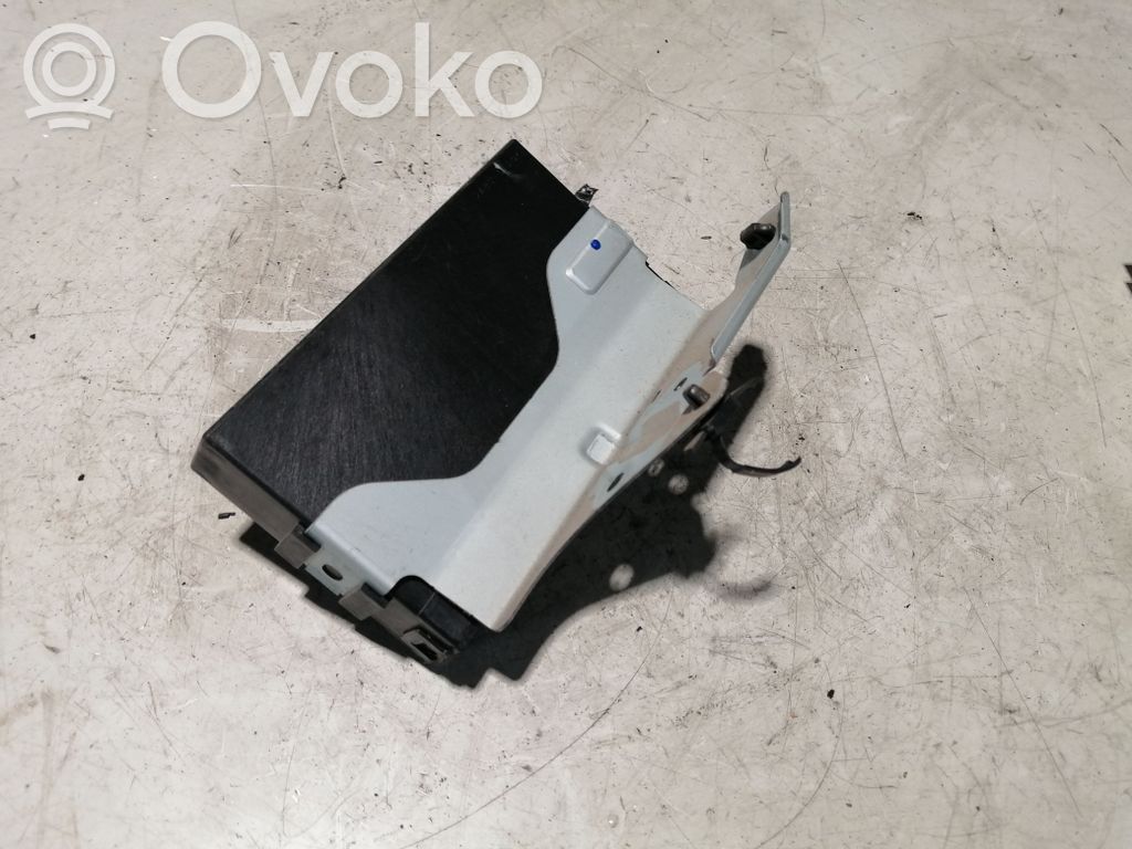 Subaru Outback Module confort 