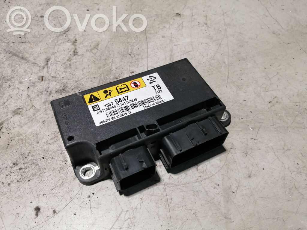 Opel Insignia A Airbag control unit/module 