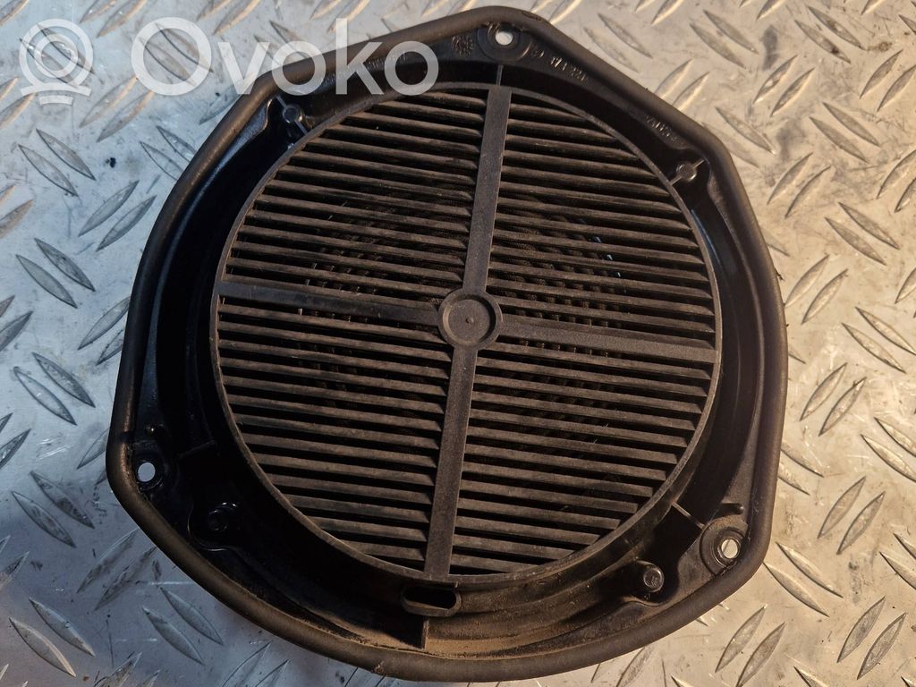 Audi A8 S8 D3 4E Etuoven kaiutin 