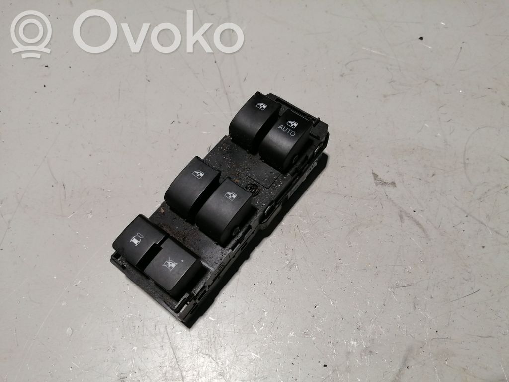 Chevrolet Captiva Electric window control switch 