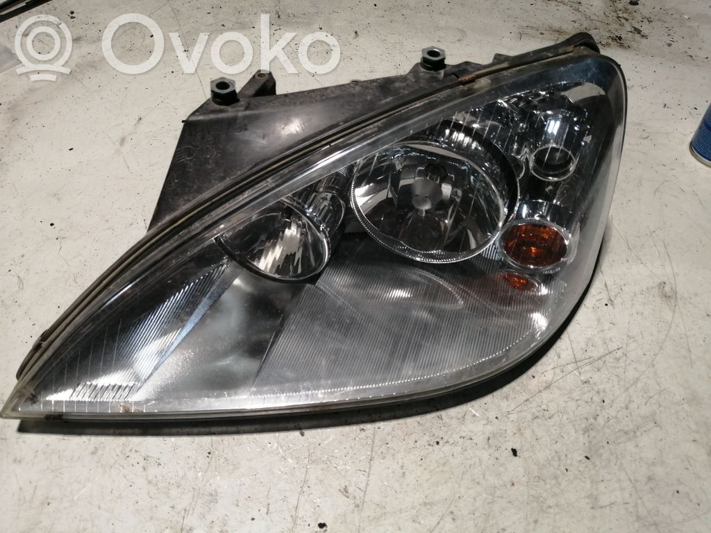 Scheinwerfer   0301183203