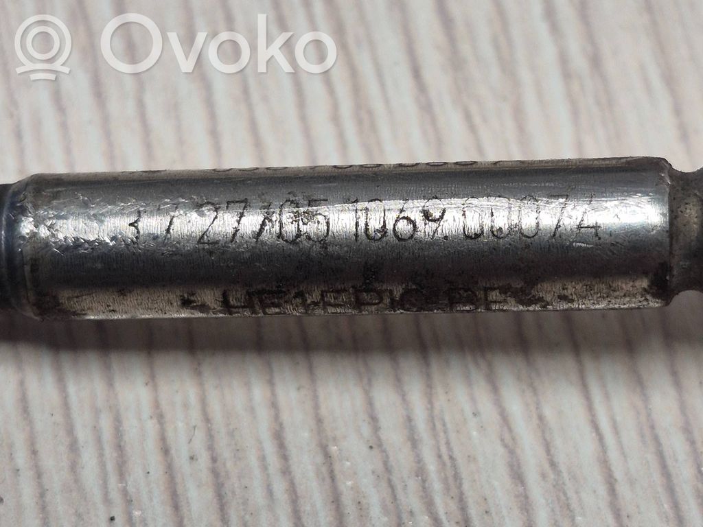 Czujnik temperatury spalin   038906088A