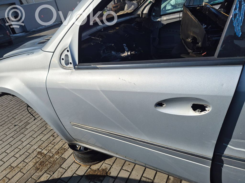 Mercedes-Benz GL X164 Drzwi przednie 