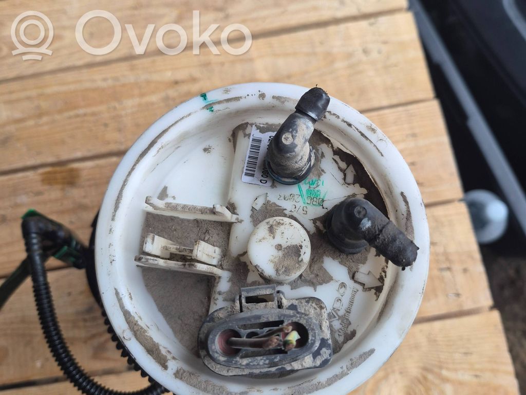 Bomba interna de combustible   8E0919050D