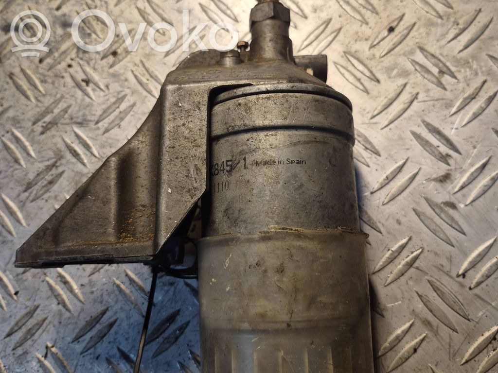 Audi 100 S4 C4 Bridă fixare filtru combustibil 
