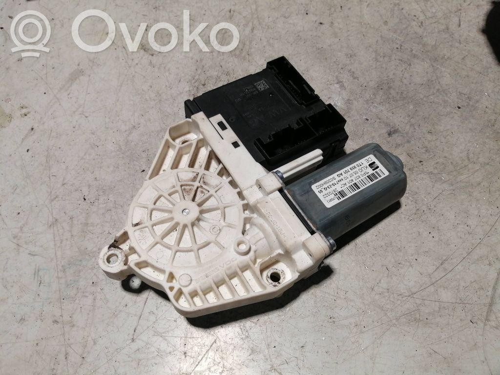 Volkswagen PASSAT CC Silnik regulatora szyby drzwi przednich 