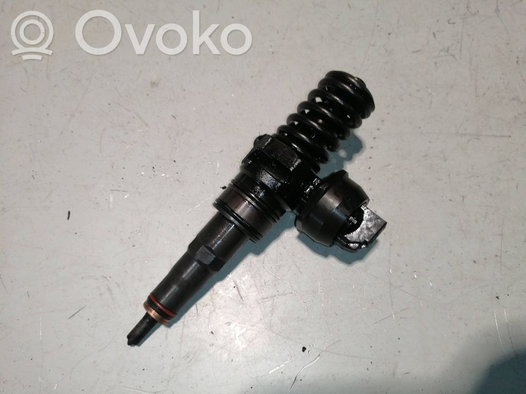 Inyector de combustible   038130073BQ,0414720312