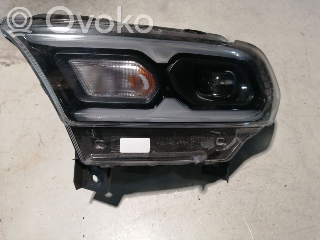 Dodge Durango III Scheinwerfer 