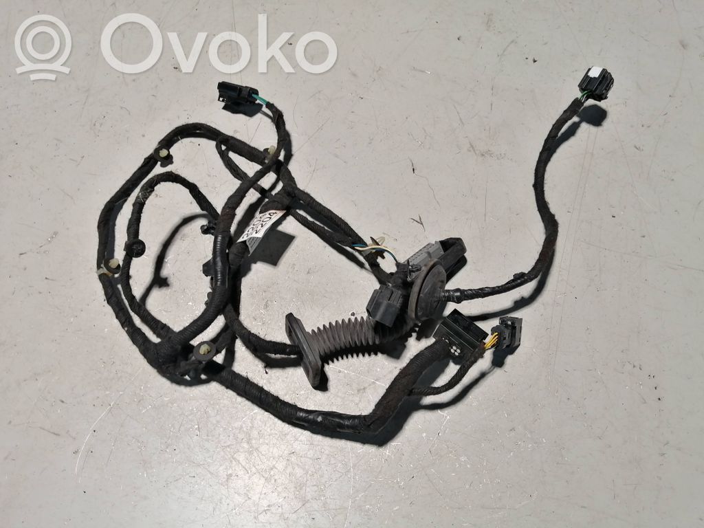 Cableado de puerta trasera   42512204,688328731