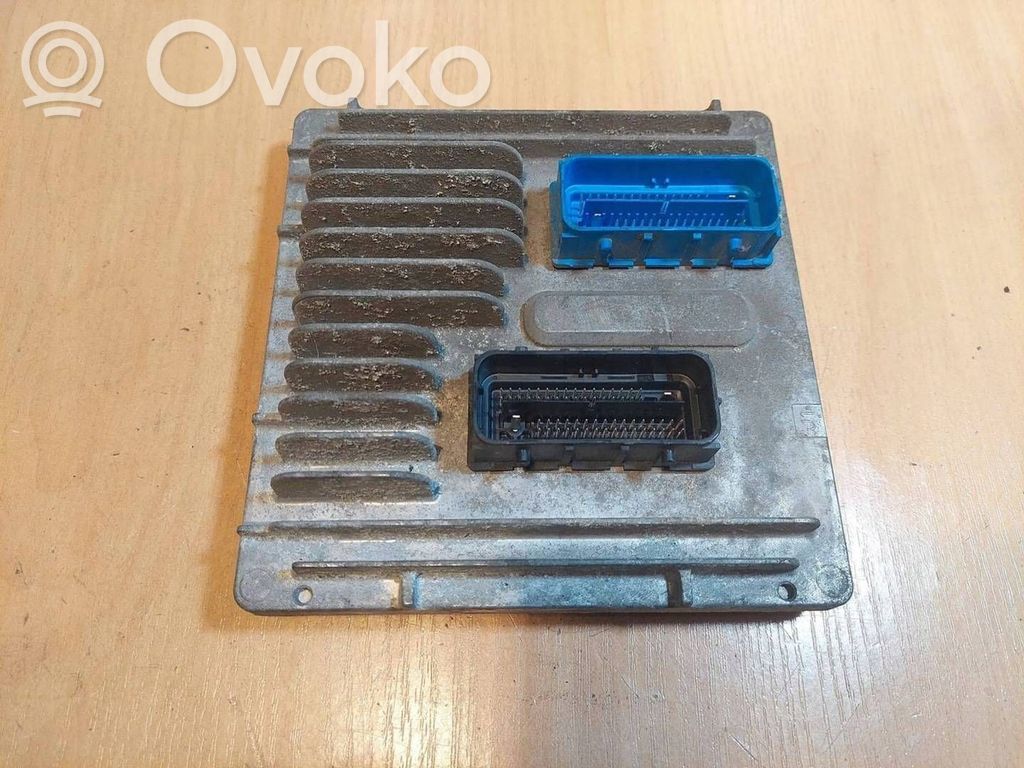 Komputer / Sterownik ECU silnika   12674281,12663006,1110803070000X