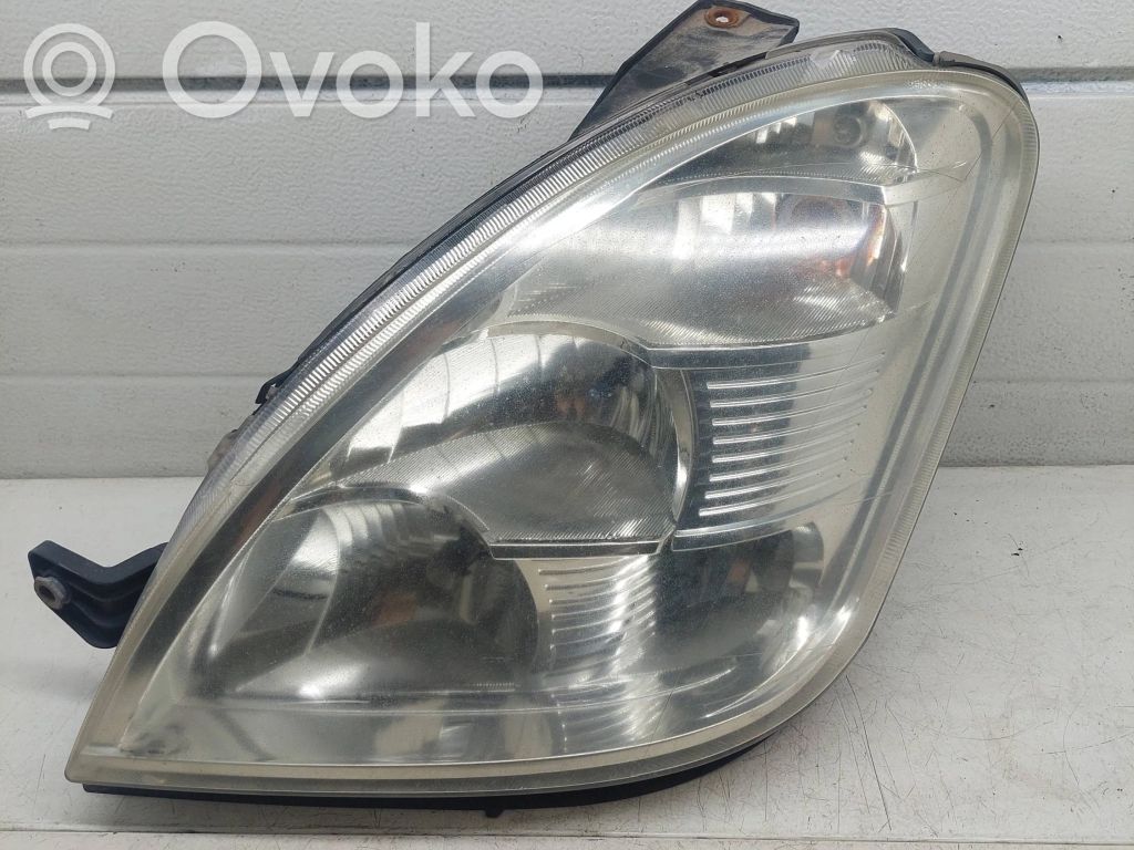 Scheinwerfer   086631107L