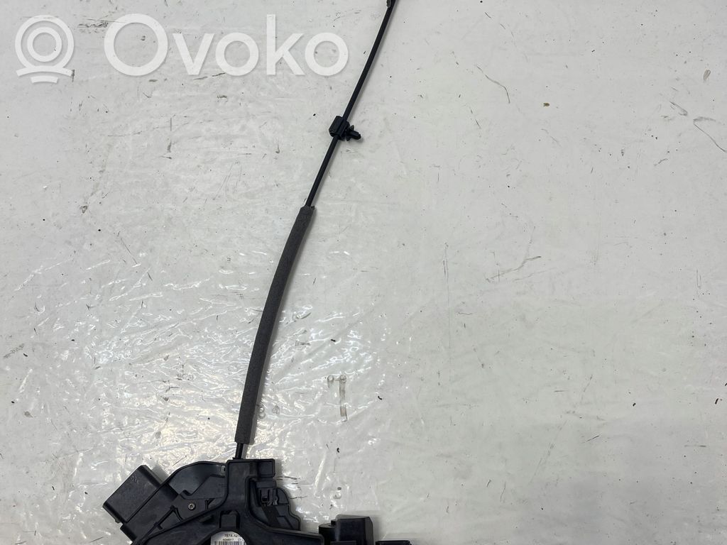 Ford Mondeo MK IV Priekšpusē slēdzene 