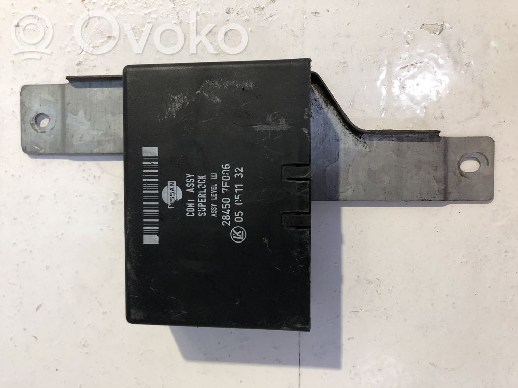Nissan Terrano Door central lock control unit/module 