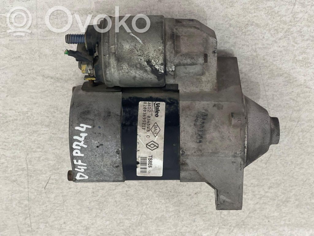 Renault Clio III Starter motor 