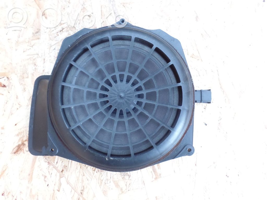 Audi A4 S4 B6 8E 8H Głośnik niskotonowy 