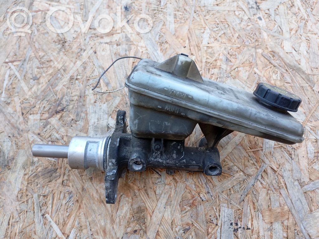 Pääjarrusylinteri   32067008C